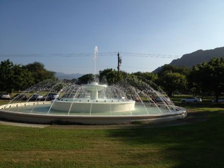 噴水の公園.jpg
